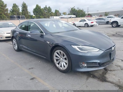 TESLA MODEL S 2016