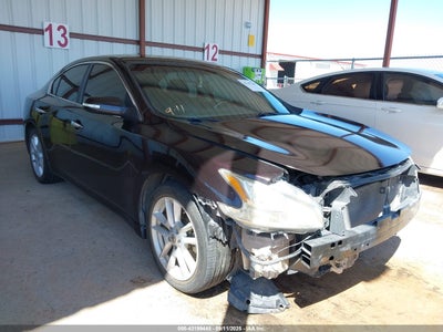 NISSAN MAXIMA 2010
