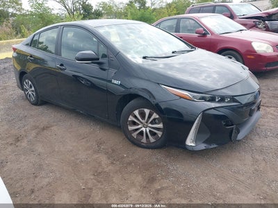 TOYOTA PRIUS PRIME 2021