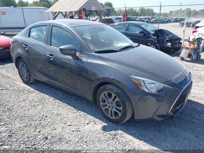 TOYOTA YARIS 2020