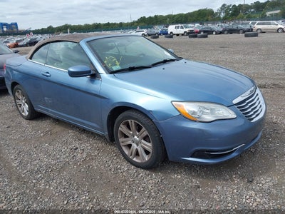 CHRYSLER 200 2011