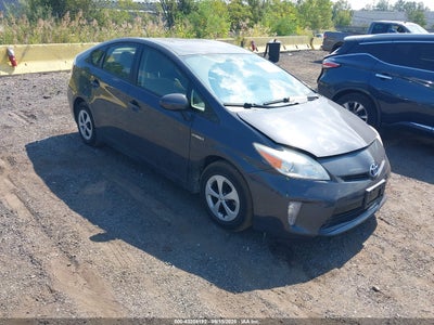 TOYOTA PRIUS 2014