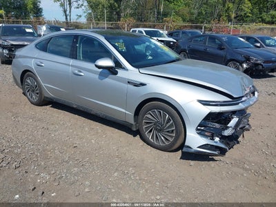 HYUNDAI SONATA HYBRID 2025