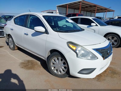 NISSAN VERSA 2015
