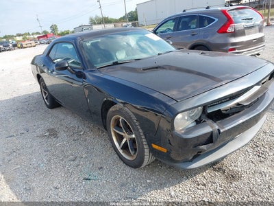 DODGE CHALLENGER 2011