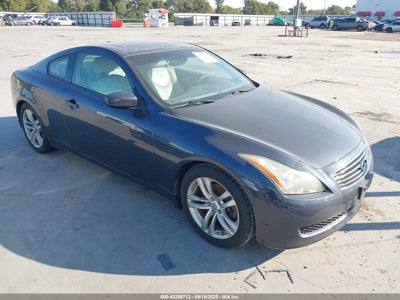 INFINITI G37 2010