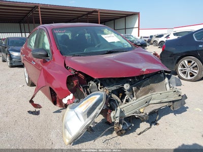 NISSAN VERSA 2018