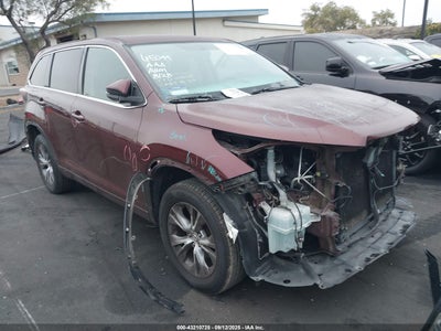 TOYOTA HIGHLANDER 2015