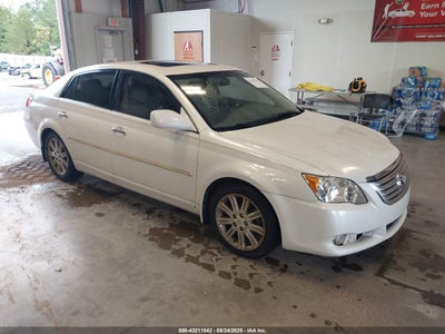 TOYOTA AVALON 2010