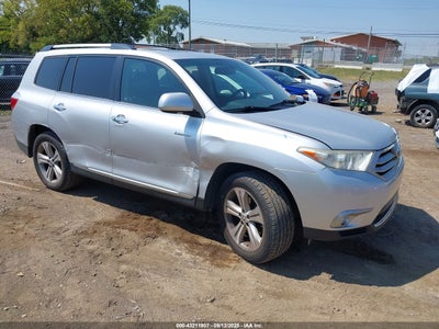 TOYOTA HIGHLANDER 2013