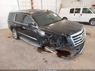 CADILLAC ESCALADE 2015