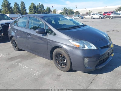 TOYOTA PRIUS 2012
