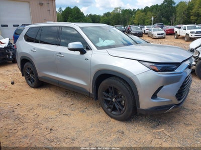 TOYOTA GRAND HIGHLANDER 2024
