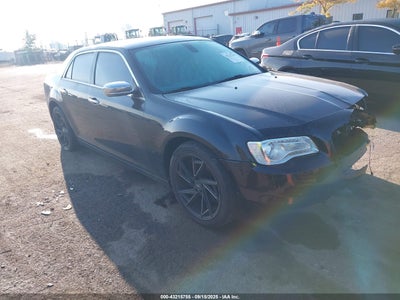 CHRYSLER 300 2018