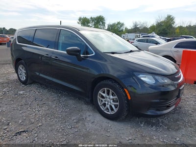 CHRYSLER PACIFICA 2017