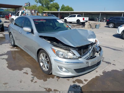 HYUNDAI GENESIS 2013