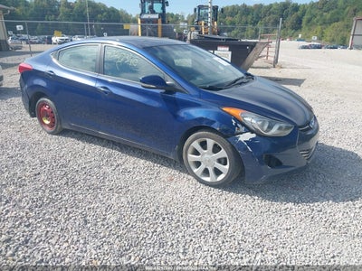 HYUNDAI ELANTRA 2013