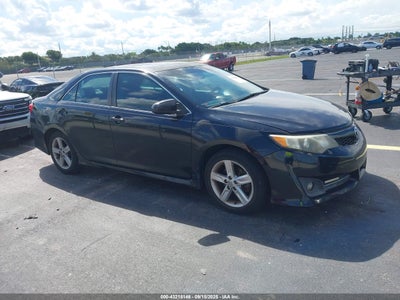 TOYOTA CAMRY 2014