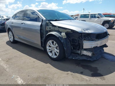CHRYSLER 200 2016