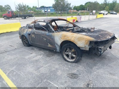 FORD MUSTANG 2002