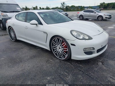 PORSCHE PANAMERA 2011