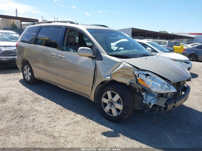 TOYOTA SIENNA 2008