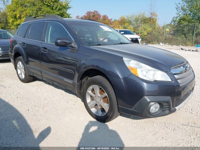 SUBARU OUTBACK 2013