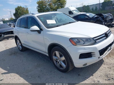 VOLKSWAGEN TOUAREG 2013