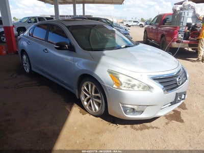 NISSAN ALTIMA 2015