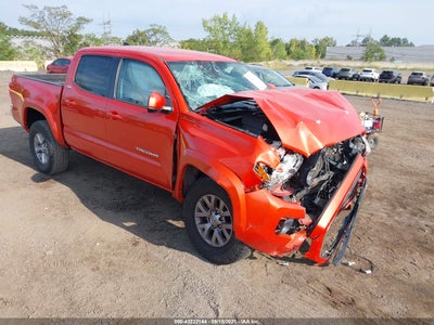 TOYOTA TACOMA 2018