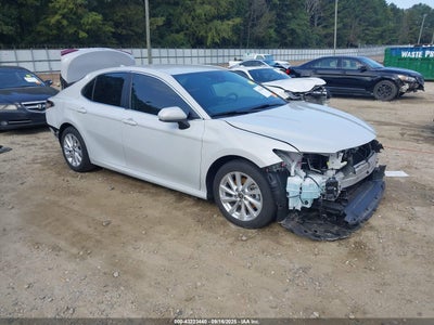 TOYOTA CAMRY 2024