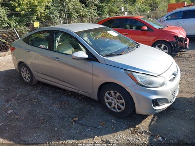 HYUNDAI ACCENT 2013