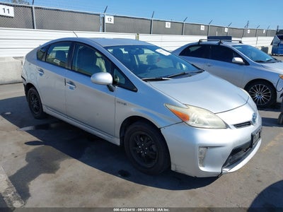TOYOTA PRIUS 2013