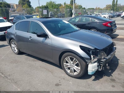 INFINITI G37 2011