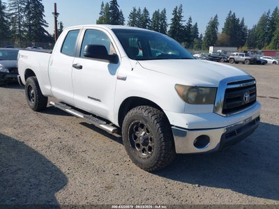 TOYOTA TUNDRA 2010