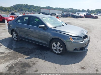 VOLKSWAGEN JETTA 2013