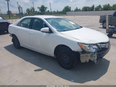 TOYOTA CAMRY 2014