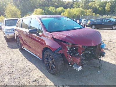 TOYOTA SIENNA 2021