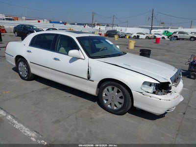 LINCOLN TOWN CAR 2003
