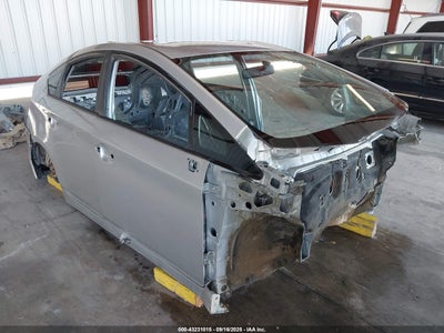 TOYOTA PRIUS 2011