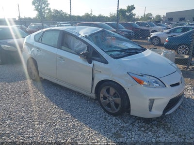 TOYOTA PRIUS 2015