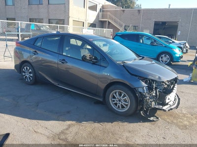 TOYOTA PRIUS PRIME 2020