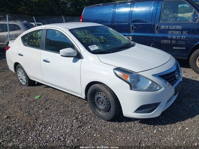 NISSAN VERSA 2015