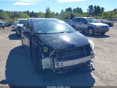 TOYOTA PRIUS 2012