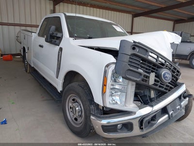 FORD F-250 2024