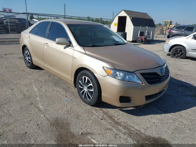TOYOTA CAMRY 2011