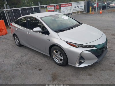 TOYOTA PRIUS PRIME 2017