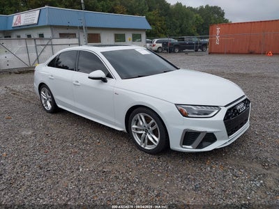 AUDI A4 2022