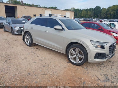 AUDI Q8 2023