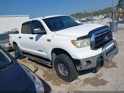 TOYOTA TUNDRA 2011